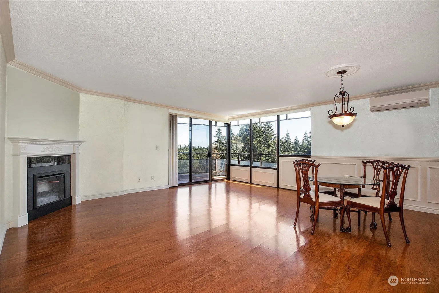 1910 Evergreen Park Drive SW #804 photo 1