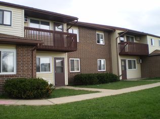 611 W Liberty St APT 2, New Lisbon, WI 53950
