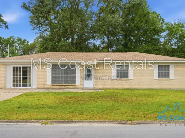 657 Octave St, Diberville, MS 39540