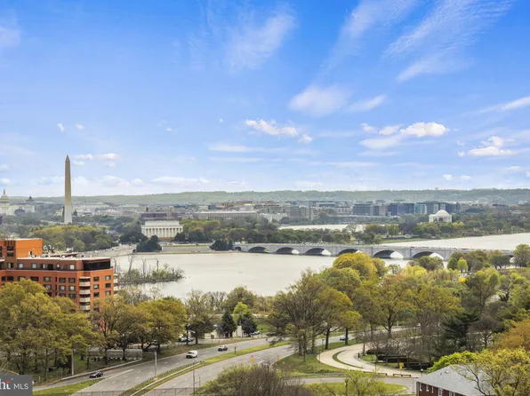 1600 N Oak St APT 1527, Arlington, VA 22209
