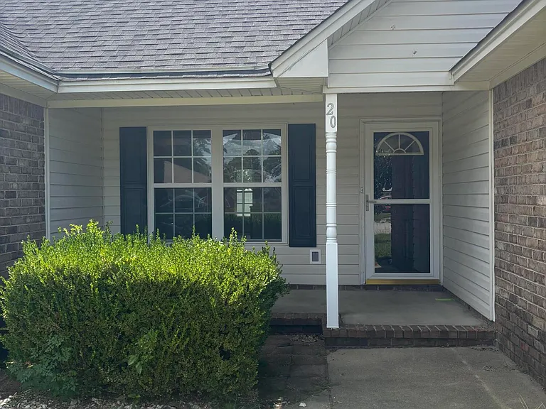 20 Walden Cir — Photo 3
