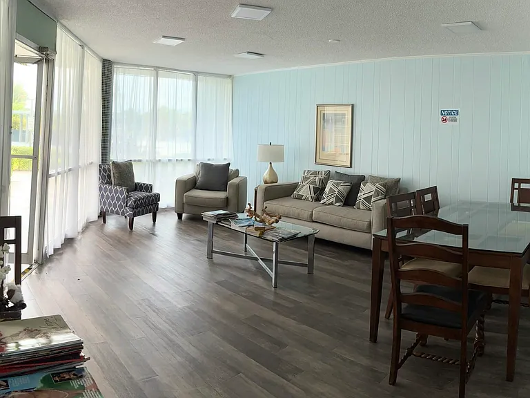 879 NE 195th St #227 — Photo 5