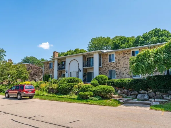 25 Golf Course Rd Unit B, Madison, WI 53704