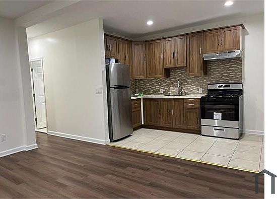 1st image of 8812 170th St #1