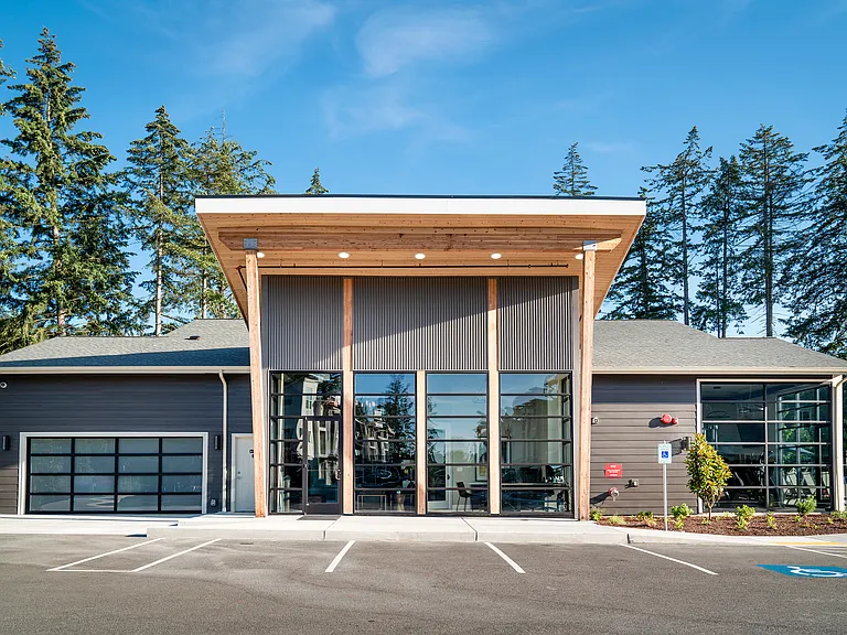 1500 Orchard Resident's Clubhouse Entrance