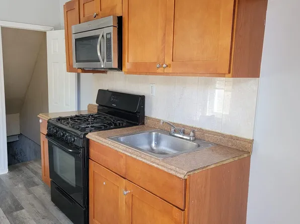 5208 Harlan St, Philadelphia, PA 19131