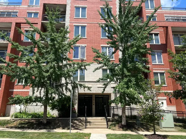 1670 Mill St #407, Des Plaines, IL 60016