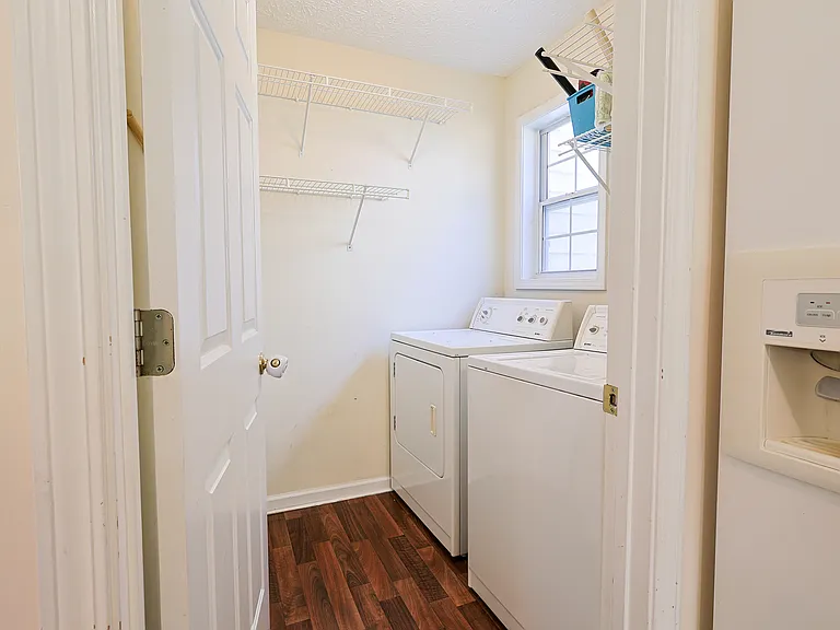 40 Harbour Lake Dr — Photo 20
