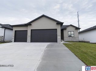 836 W Miramonte Rd, Lincoln, NE 68523