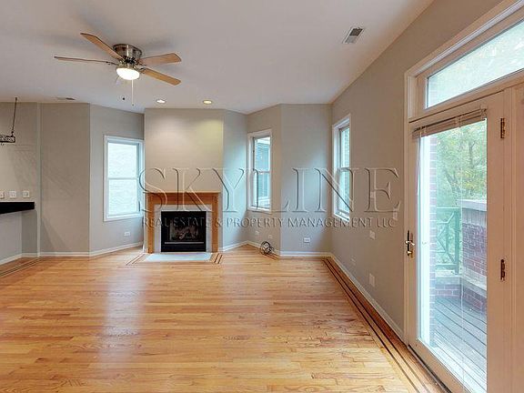 2nd image of 4104 N Kenmore Ave APT 1N