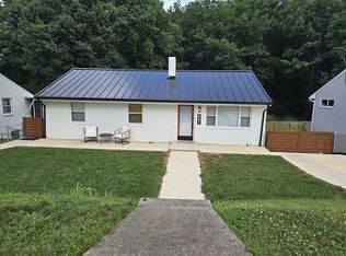 951 Hartsook Blvd SE, Roanoke, VA 24014