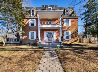 207 Dunlap St, Paris, TN 38242