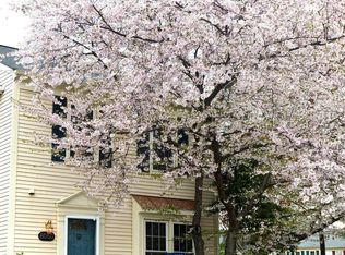 8050 Felecity Ct, Springfield, VA 22153