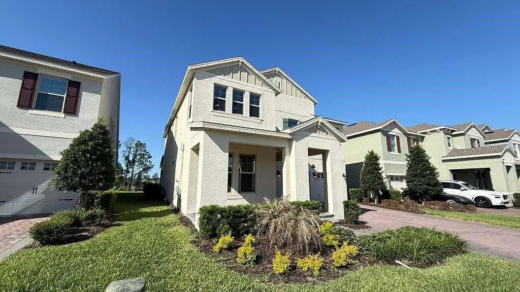 Building Photo - 17822 Adrift Rd