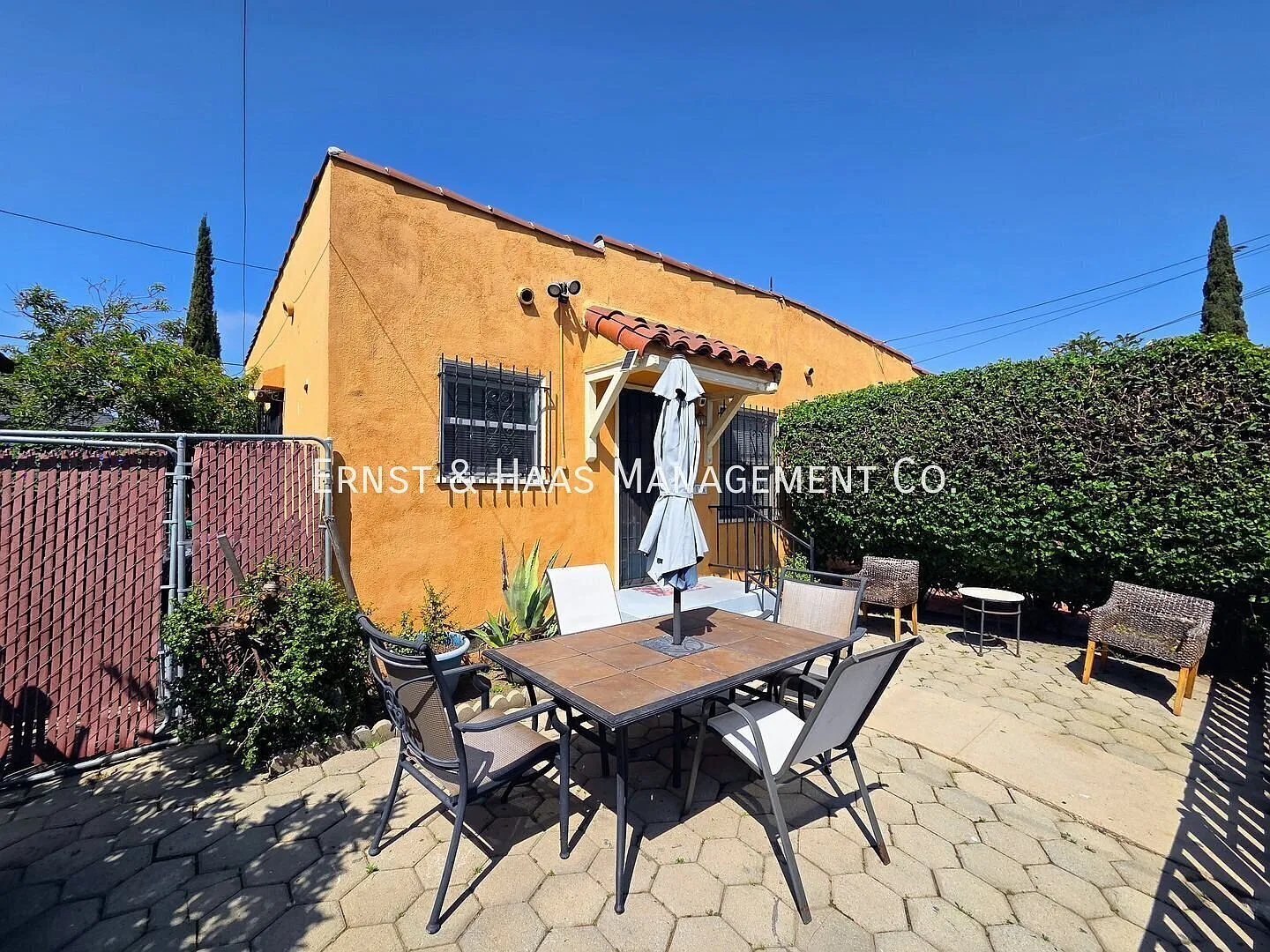 Cozy Spanish Cottage with Private Yard! — Photo 1
