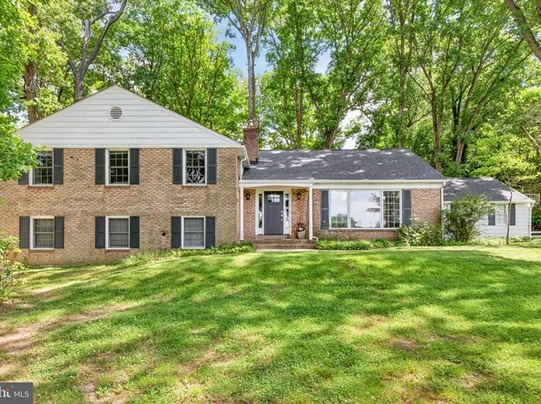 920 Hobbs Rd, Wayne, PA 19087