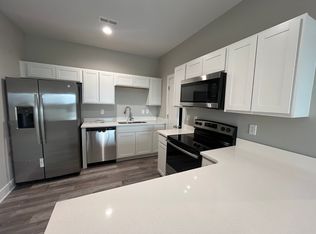 3914 S Bluelake St, Wichita, KS 67215