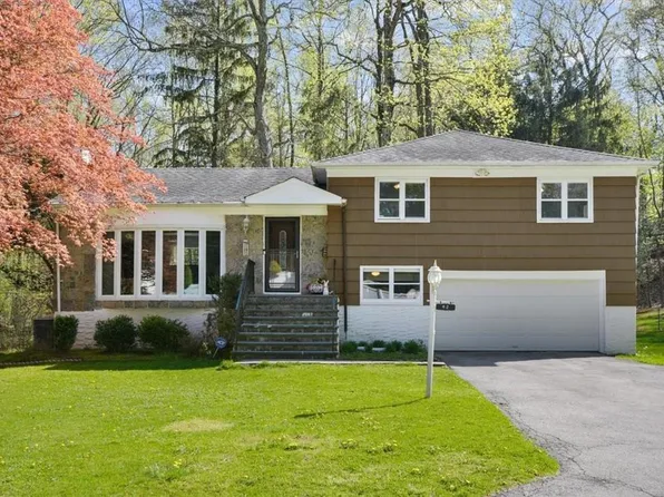 42 Dalewood Drive, Hartsdale, NY 10530