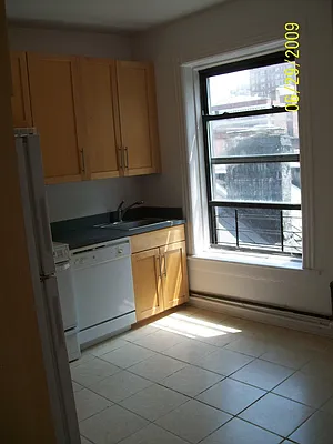 Rented by Flatiron Real Estate Advisors LLC | media 40