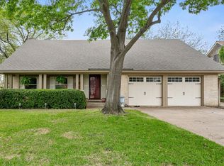 2111 Castle Oaks Dr, Arlington, TX 76012 | MLS #20575549 | Zillow