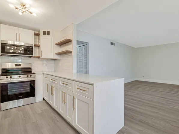 111 Lake Avenue #7, Lake Worth Beach, FL 33460