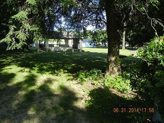 Tea house from under the pin