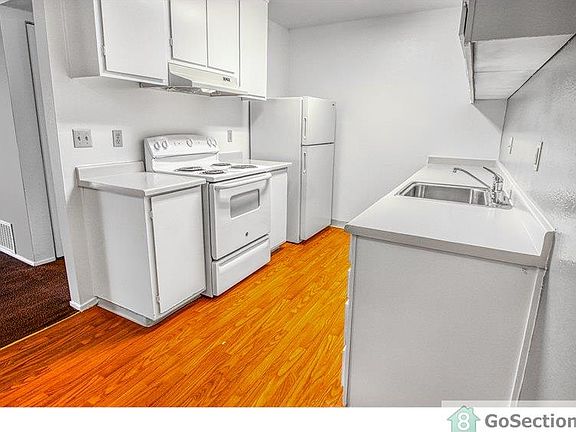 4th image of 1275 S Winery Ave