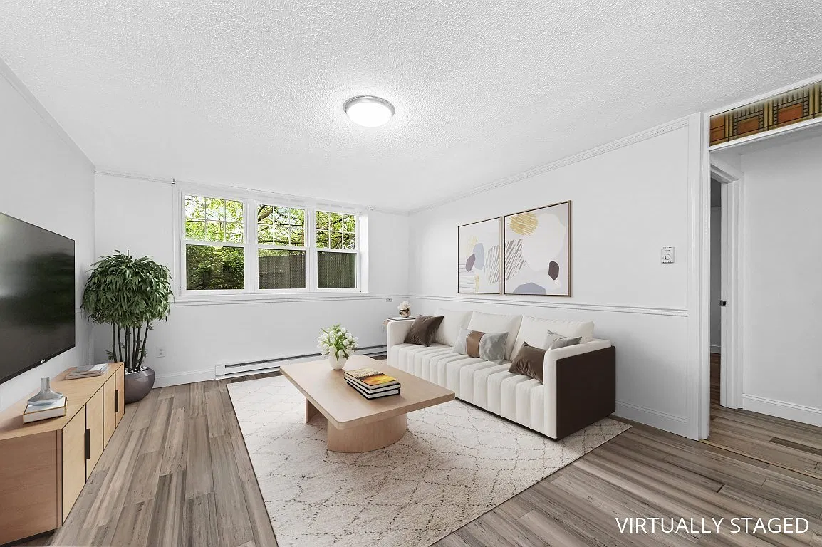 2 bed, 1.0 bath, 750 sqft, $2,600 — Photo 2