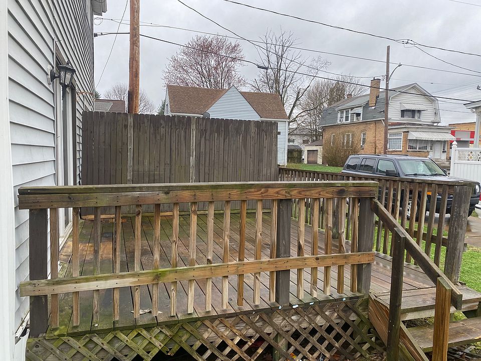 Rear deck