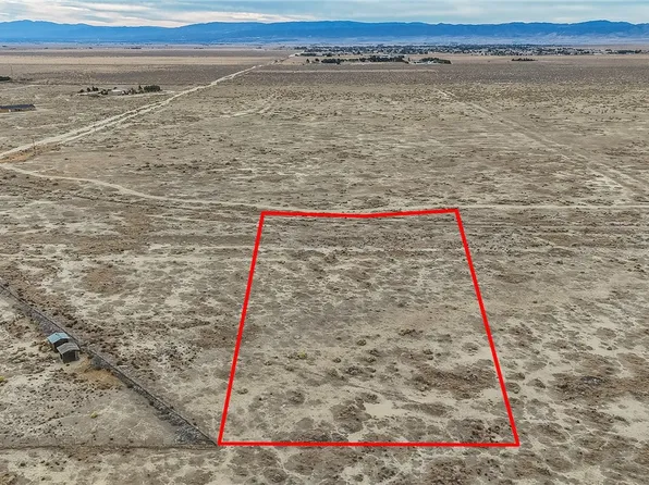 33 Antelope Hwy #A8, Lancaster, CA 93536