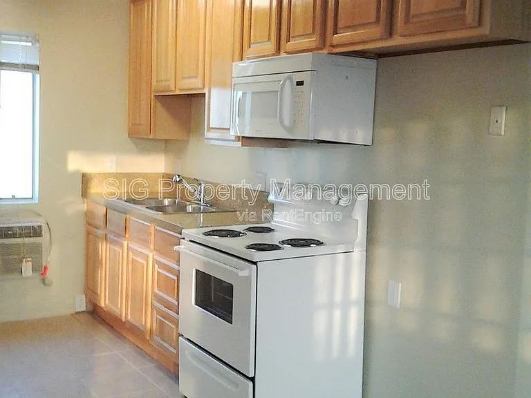 405 W Alameda Ave #H — Photo 2