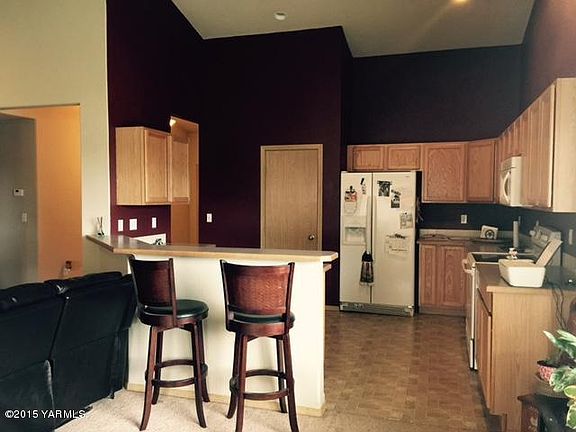 4th image of 300 Concord Ln