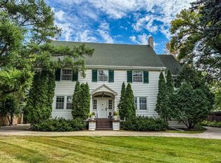 1119 Broadway N, Fargo, ND 58102