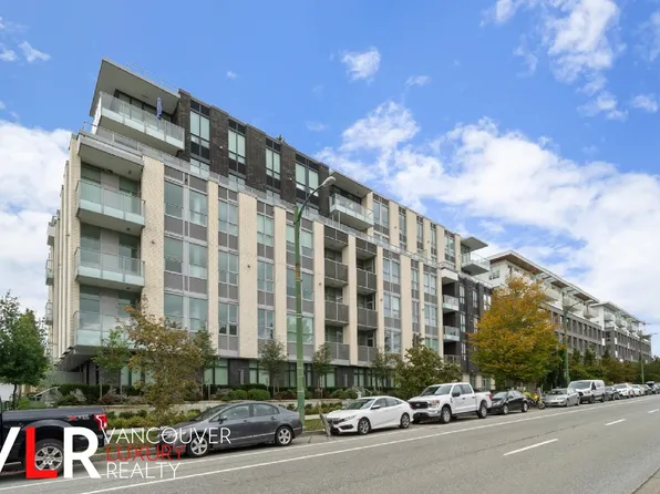 6733 Cambie St #303, Vancouver, BC V6P 3H1