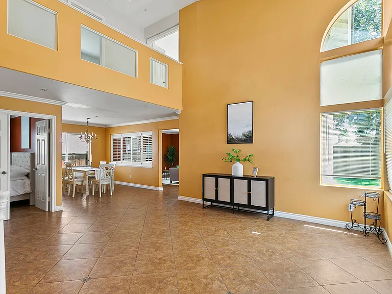 14033 Yorktown Ct — Photo 19