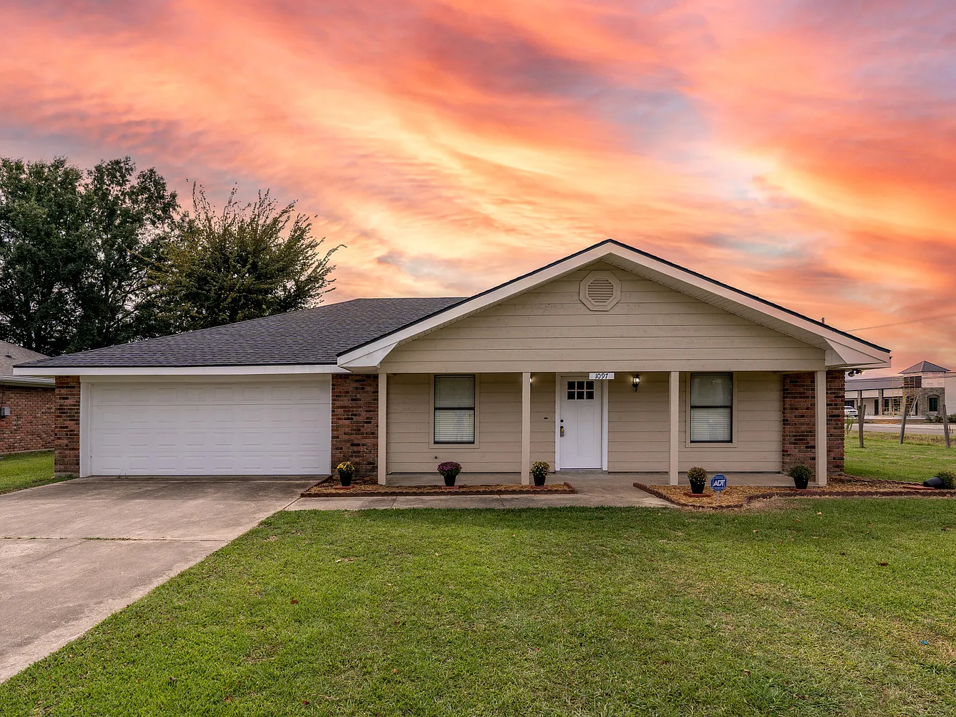 1097 Spanish Mission Trl, Lake Charles, LA 70605 | Zillow