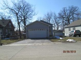 46 McKinley Ave, Fox Lake, IL 60020