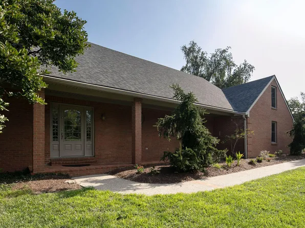 152 Treetop Ct, Georgetown, KY 40324