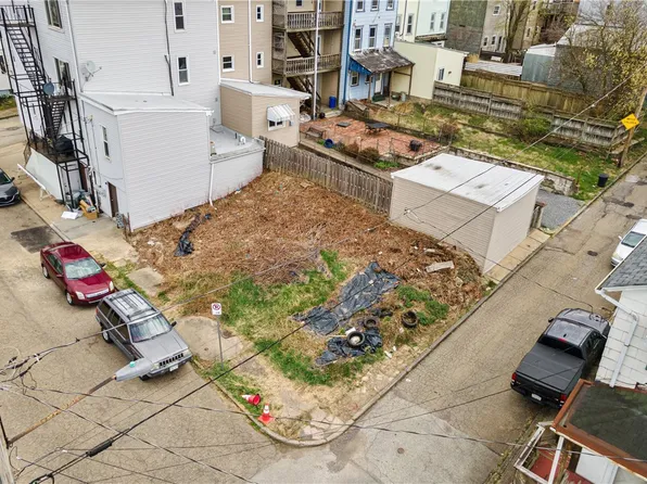 3212 Downing St, Pittsburgh, PA 15219