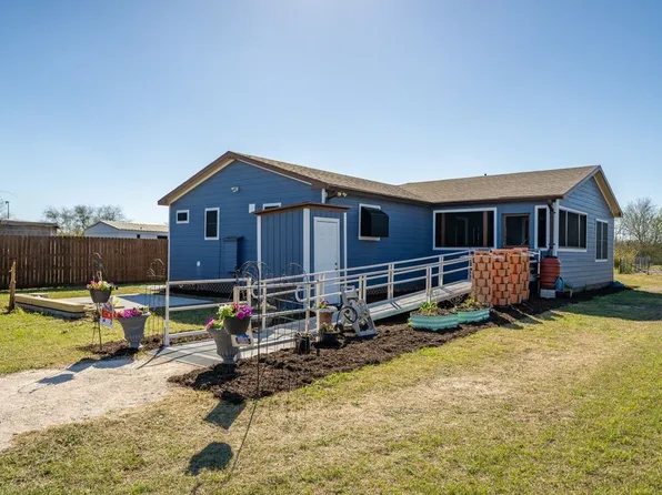 277 S County Road 307, Orange Grove, TX 78372