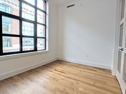 Rented by EXR | media 67