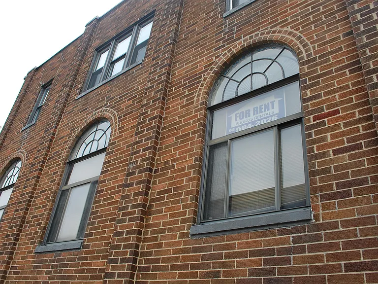 92 W Union St — Photo 6