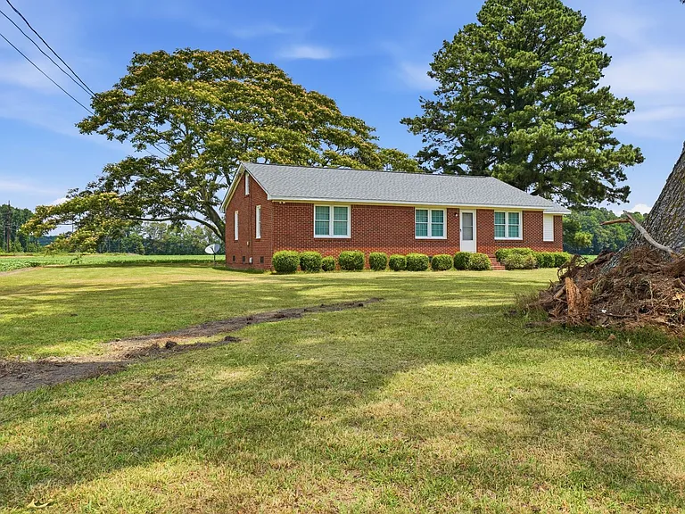 524 Benefit Rd — Photo 3
