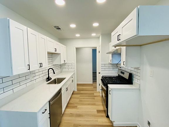 2nd image of 7439 Fieldgate Dr