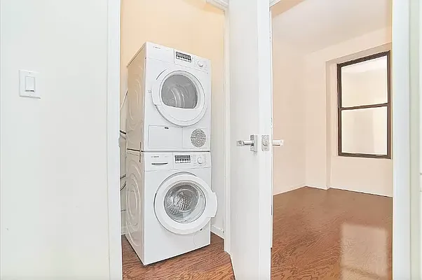 Rented by Living New York | media 9