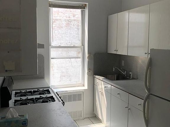 3rd image of 2850 W 36th St APT 2R