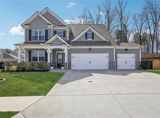 8010 Evening Dew Dr, Cumming, GA 30028