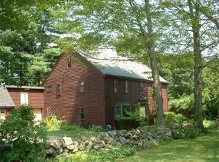 99 Pearl St, Reading, MA 01867