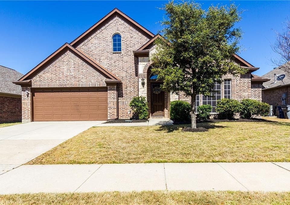 1st image of 2437 Hammock Lake Dr