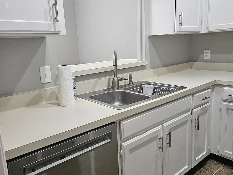 227 Wynbrook Ct — Photo 10
